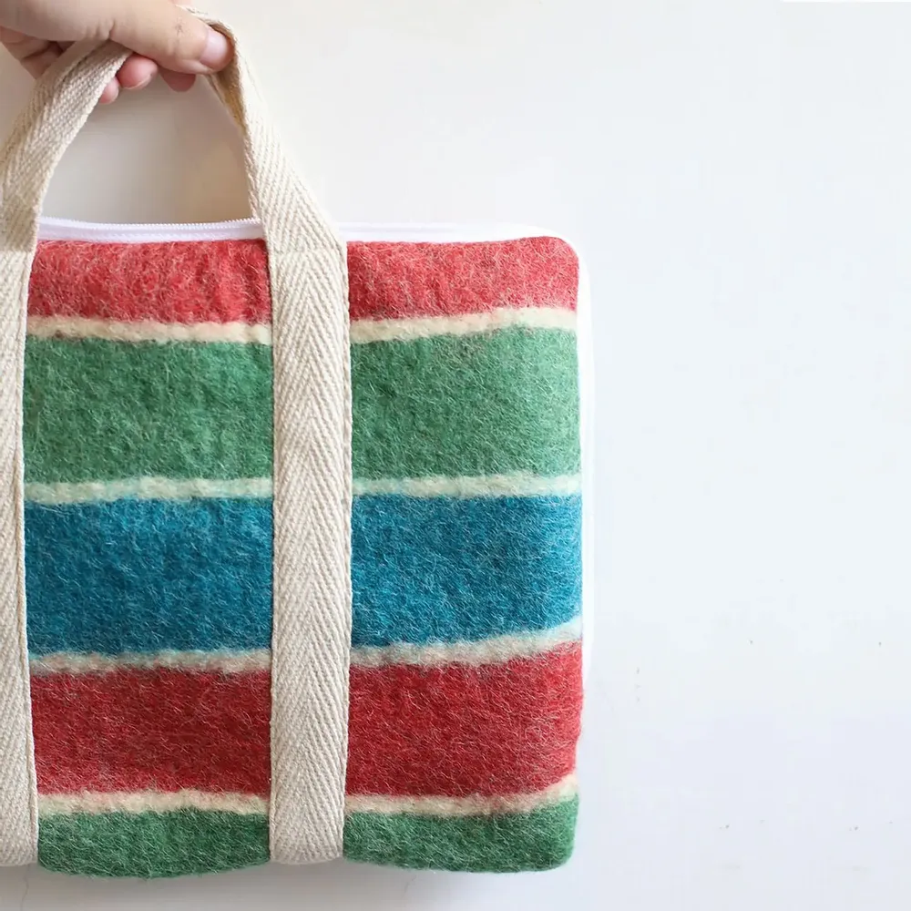 Bags and totes - Wool Felt - SHEEP MOUNTAIN
