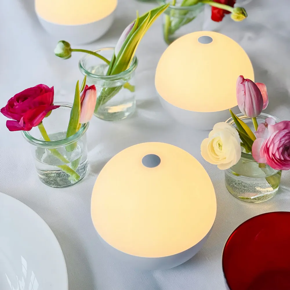 Lampes de table - Boule lumineuse ALBA, blanc brillant — Paquet de deux - DYBERG LARSEN