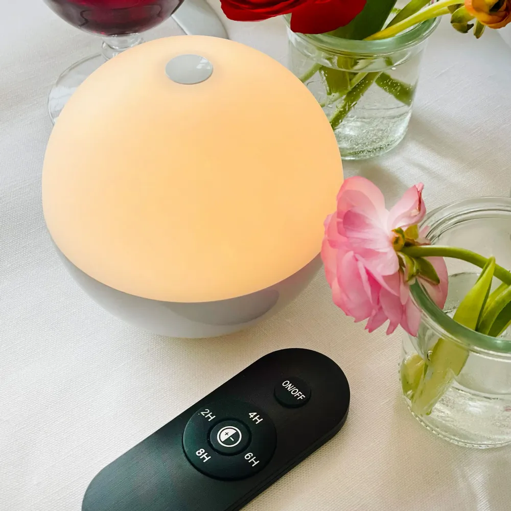 Lampes de table - Boule lumineuse ALBA, blanc brillant — Paquet de deux - DYBERG LARSEN