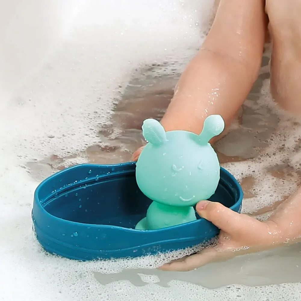 Accessoires pour bain enfants - Bateau de Bain - Silicone - Lapin à Ventouse - LUDI