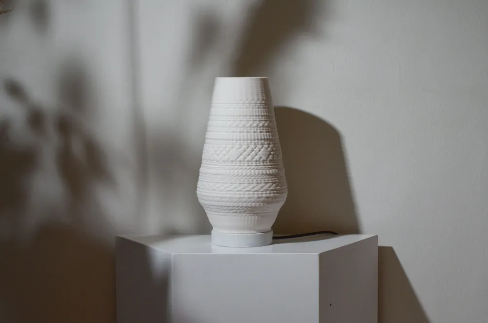 Table lamps - MACRAME porcelain table lamp - KERAMIK