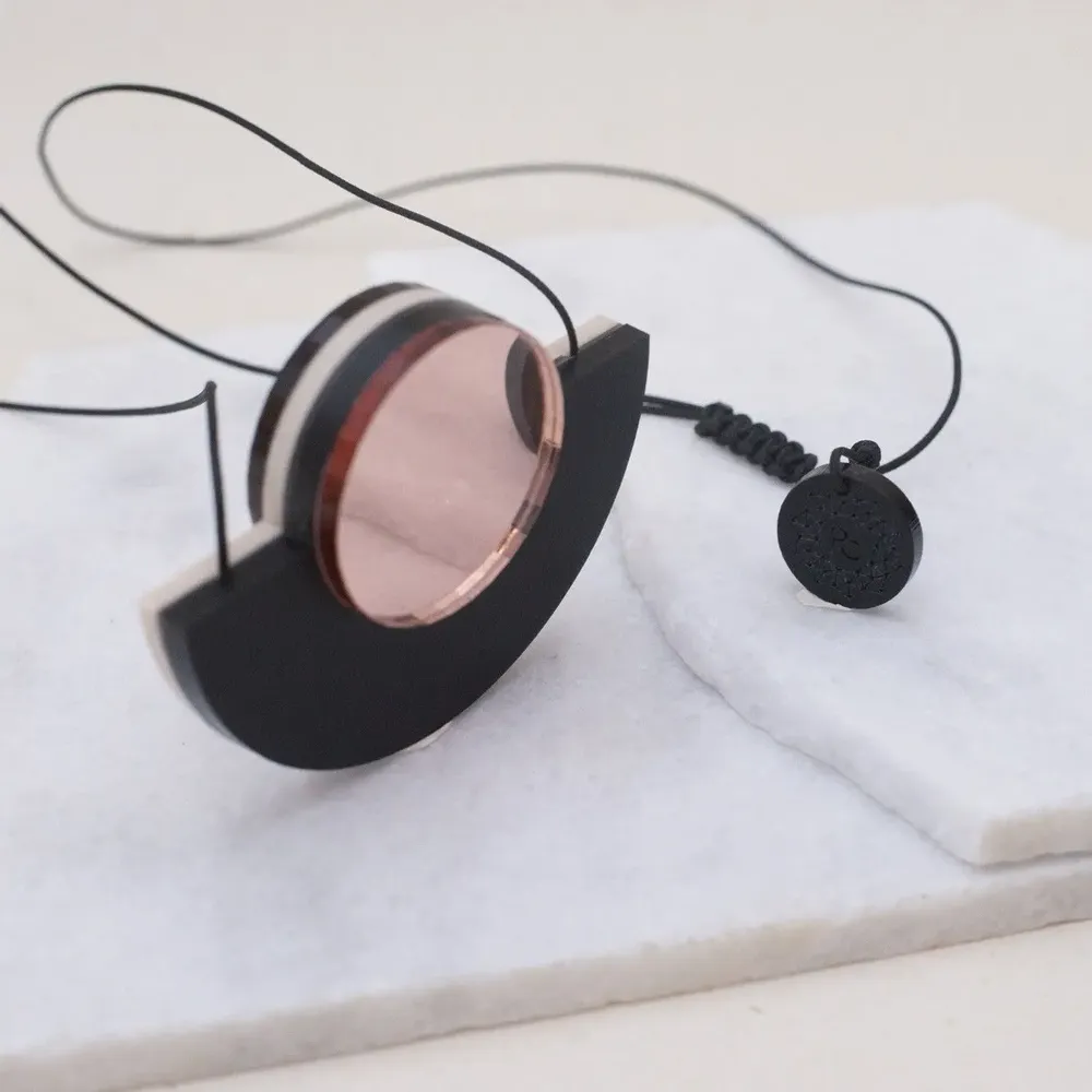Bijoux - Blok Necklace – Reversible pendant with bold minimalist design - PAMELA COROMOTO