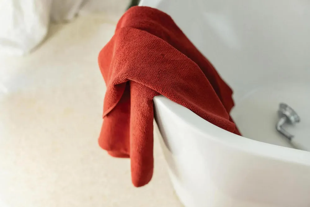 Bath towels - Bora Bath Towel Geranium 90 X 150 - MAISON VIVARAISE - SDE VIVARAISE WINKLER