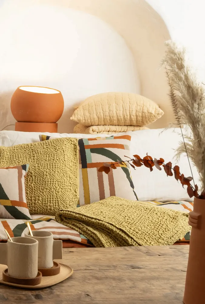 Throw blankets - Swami Throw Blanket Sable 130 X 200 - MAISON VIVARAISE - SDE VIVARAISE WINKLER
