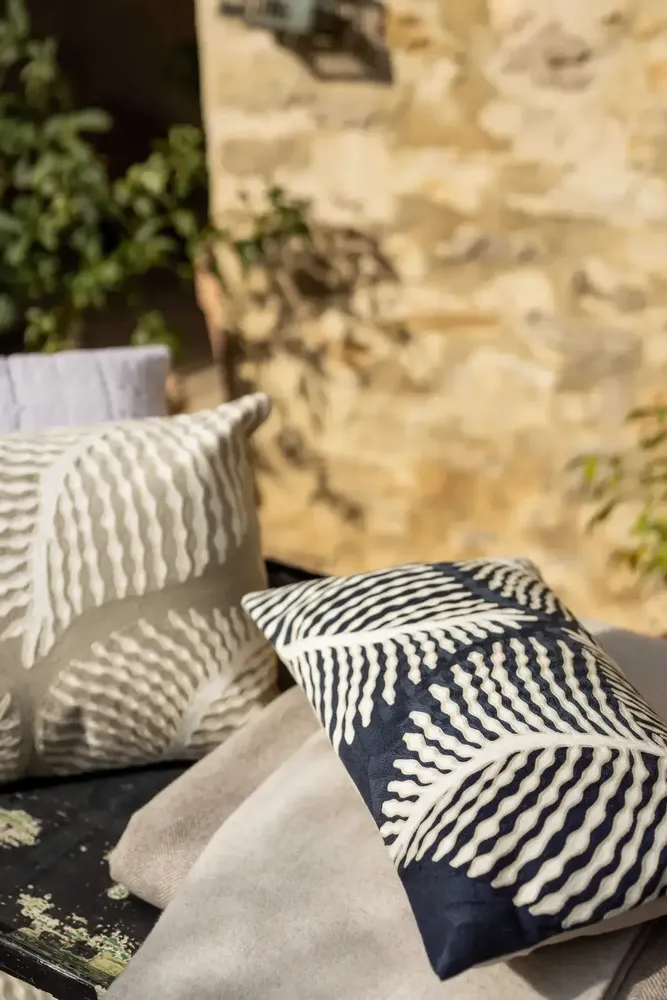 Cushions - Embroidered Cushion Flora Marine 30 X 50 - MAISON VIVARAISE - SDE VIVARAISE WINKLER
