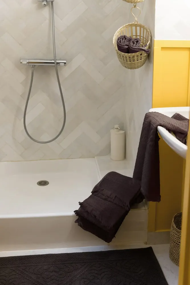 Bath towels - Zoé Bath Towel Ébène 100 X 180 - MAISON VIVARAISE - SDE VIVARAISE WINKLER