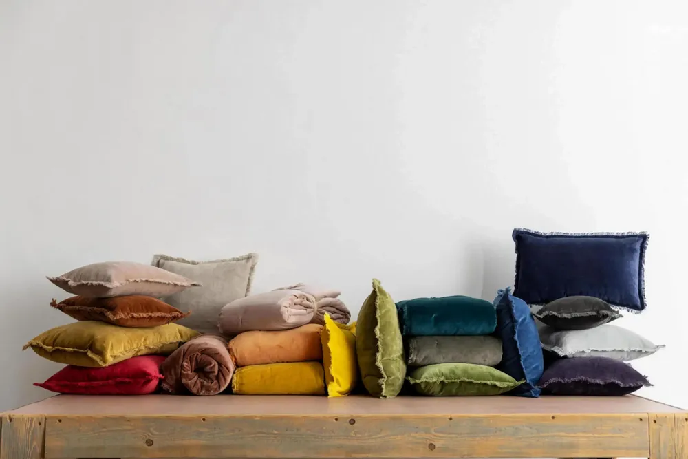 Throw blankets - Plain Fara Throw Olive 135 X 200 - MAISON VIVARAISE - SDE VIVARAISE WINKLER