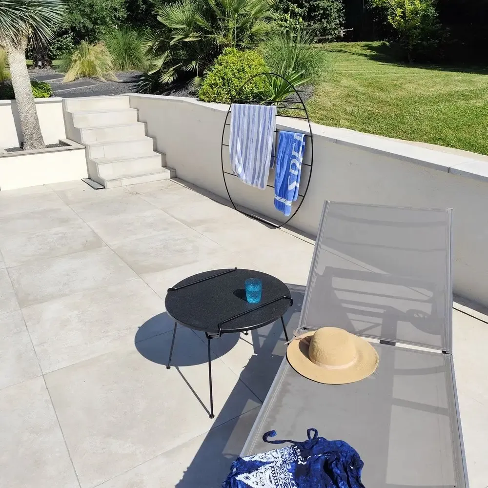 Coffee tables - Coffee table with black stone top - Accorde moi - Diameter 60cm - C'EST BIEN FAIT