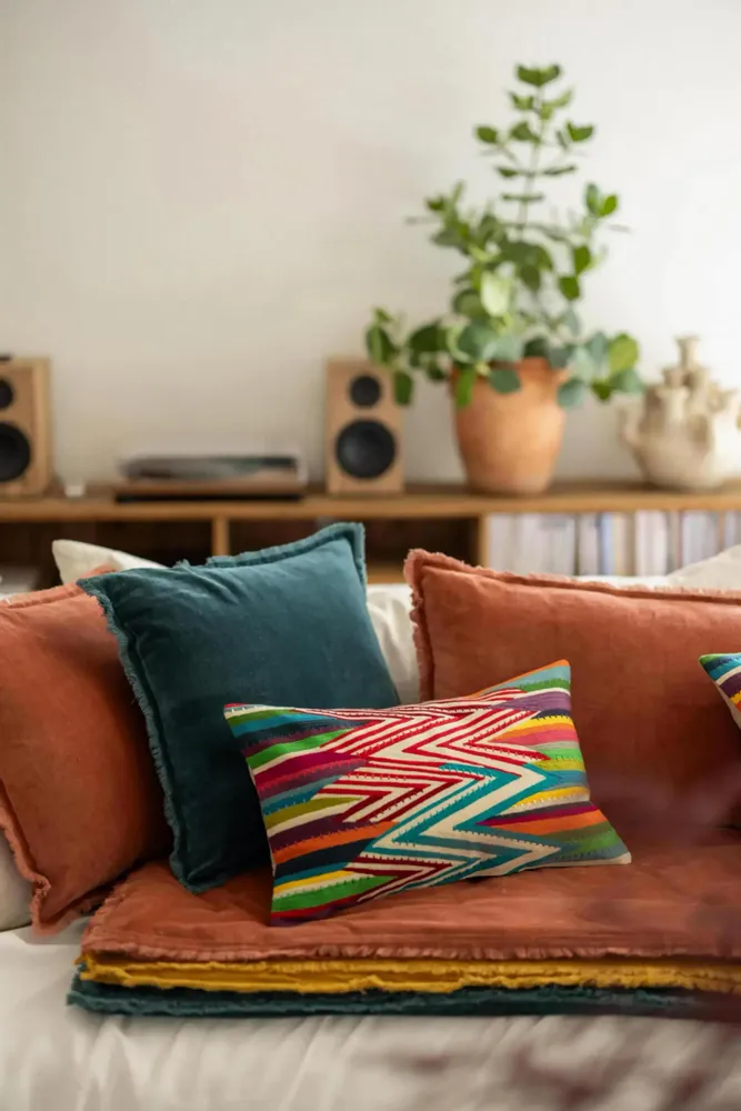 Coussins - Coussin brodé Zuma Multico 30 x 50 - MAISON VIVARAISE - SDE VIVARAISE WINKLER