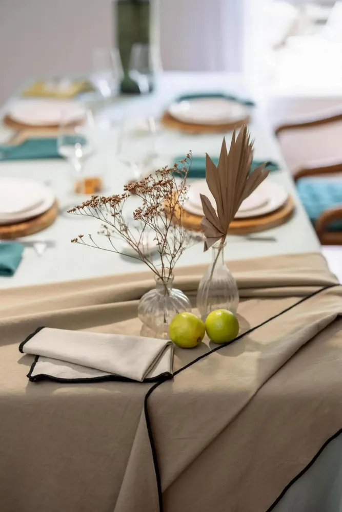 Table cloths - Grace Recycled Tablecloth Camel 140 X 250 - MAISON VIVARAISE - SDE VIVARAISE WINKLER