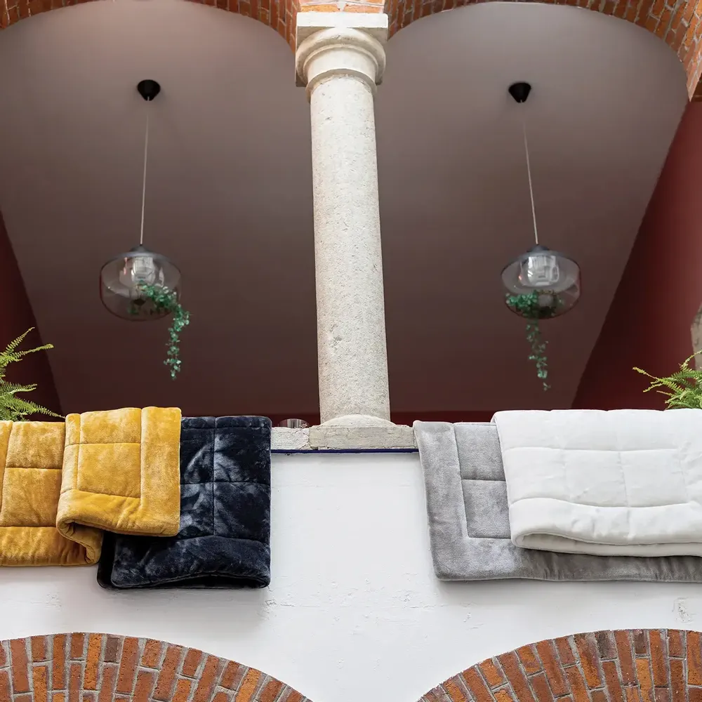 Linge de lit - Jeté de lit Betender Cendre 225 x 260 - MAISON VIVARAISE - SDE VIVARAISE WINKLER