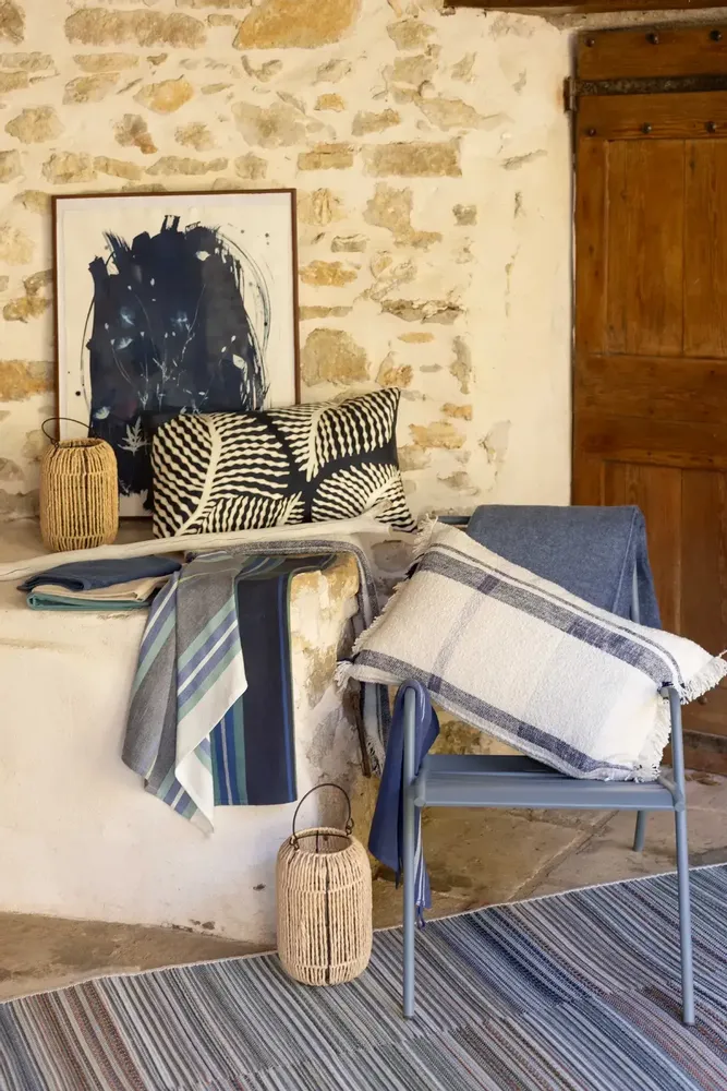 Coussins - Coussin jacquard Jane Multico marine 40 x 65 - MAISON VIVARAISE - SDE VIVARAISE WINKLER