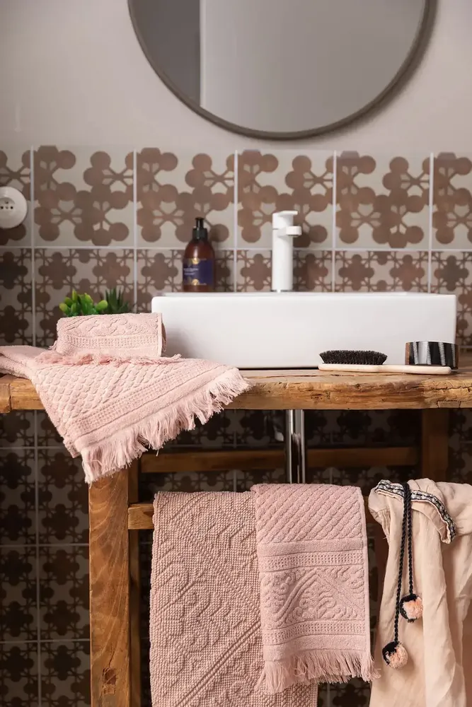 Bath towels - Zoé Bath Towel Aubepine 50 X 100 - MAISON VIVARAISE - SDE VIVARAISE WINKLER