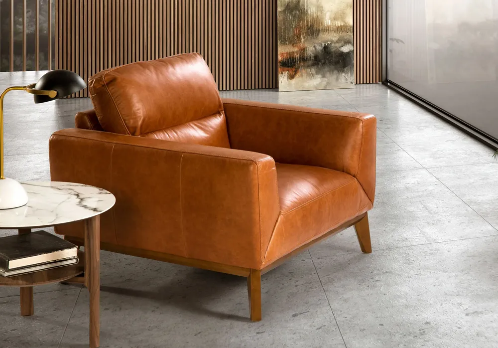 Fauteuils - Fauteuil rembourré en cuir de vachette couleur Bufalo - ANGEL CERDÁ