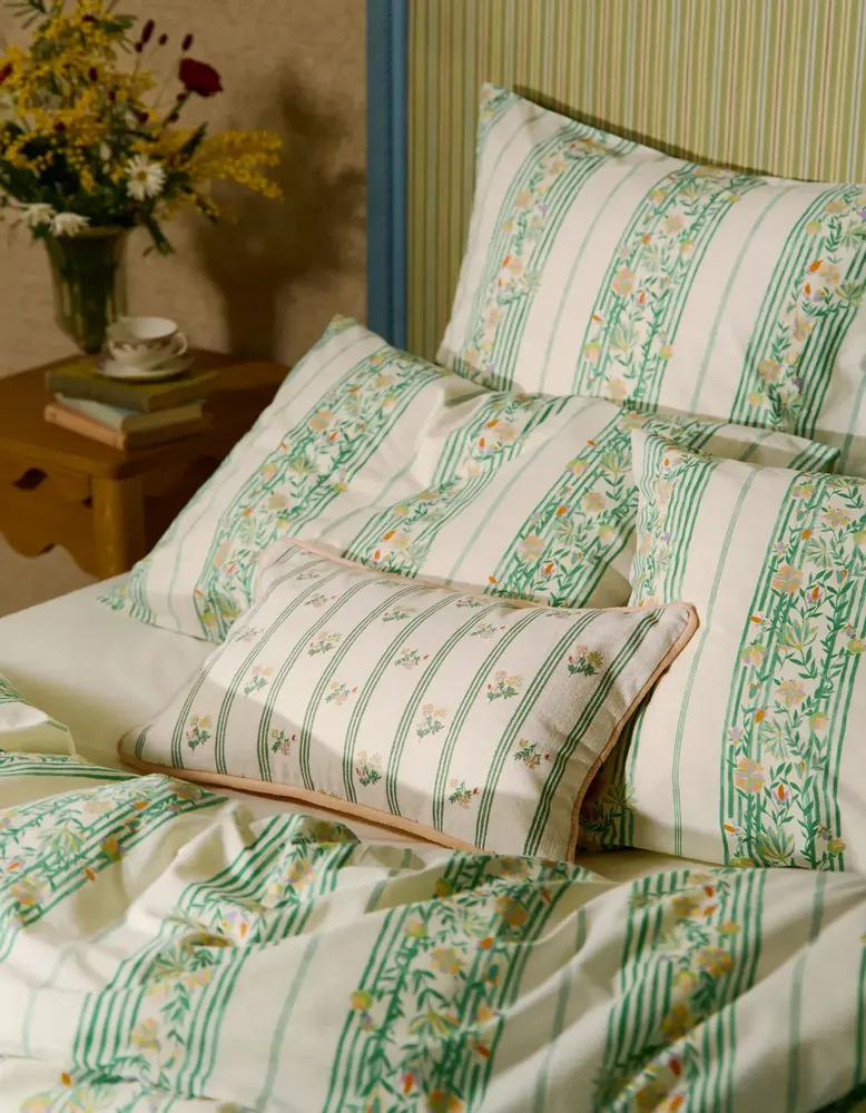 Bed linens - Kent pattern for Good evenings - LUCIE ADLER / PRINT STUDIO