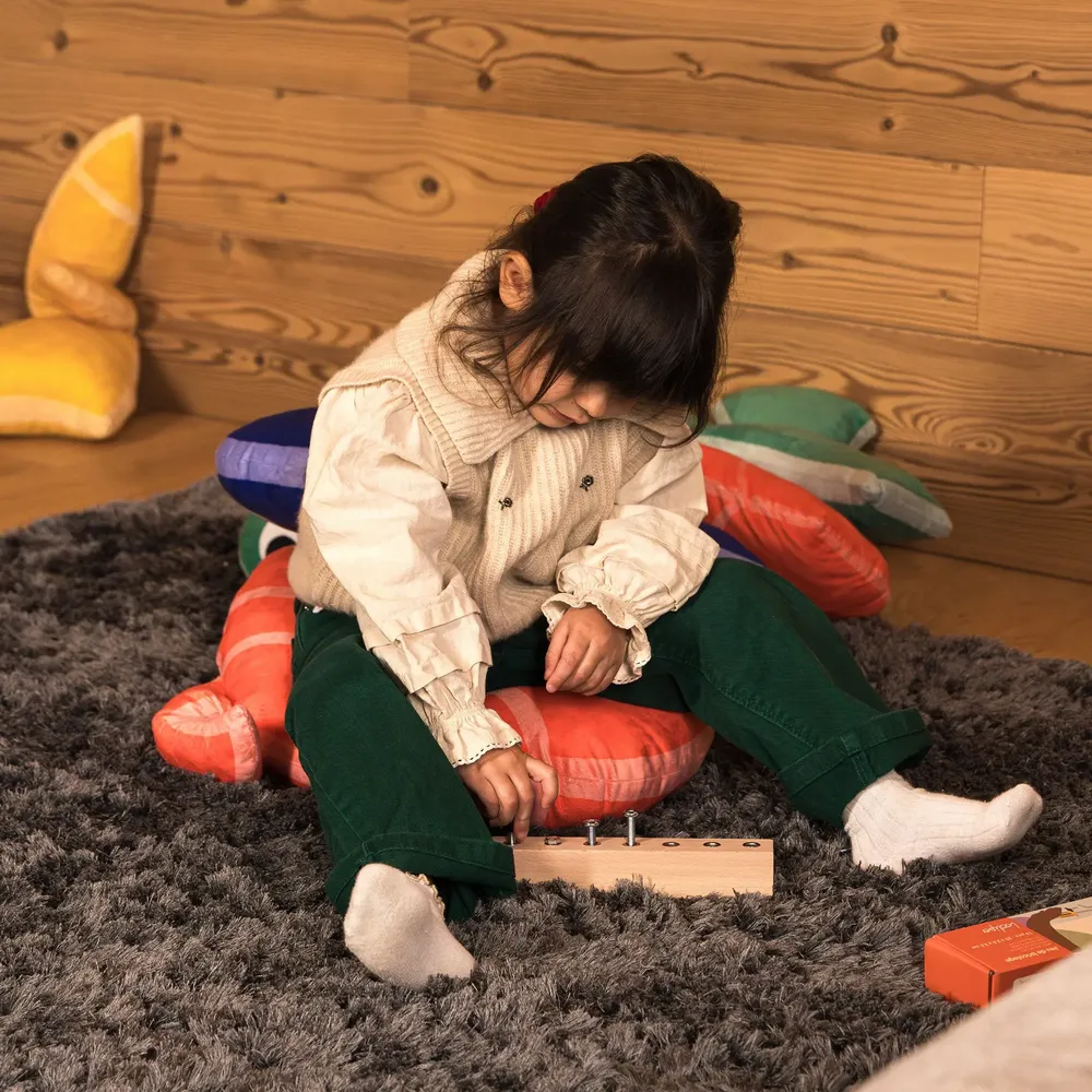 Children's games - Wooden craft game - Turn & Screw - LOOLIPO