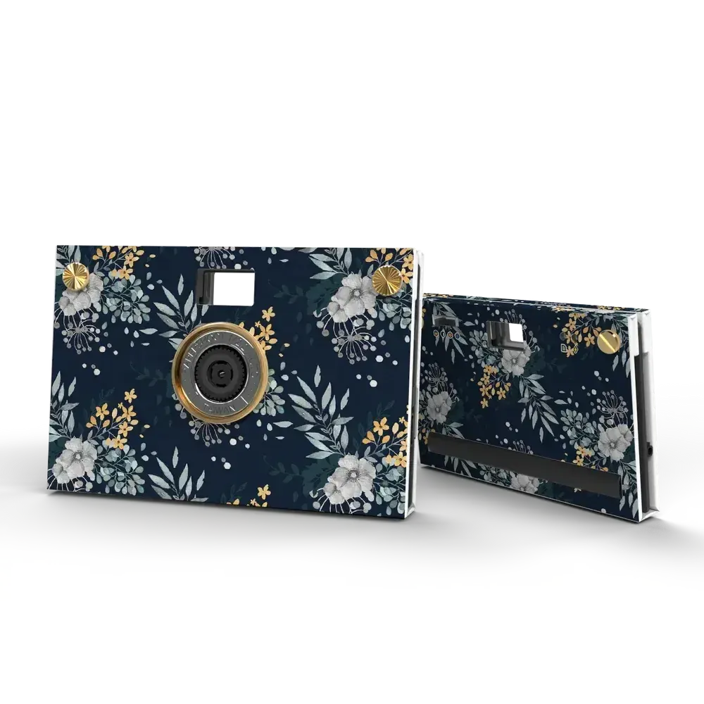 Outdoor decorative accessories - Camera Set (Case Included) - PAPER SHOOT