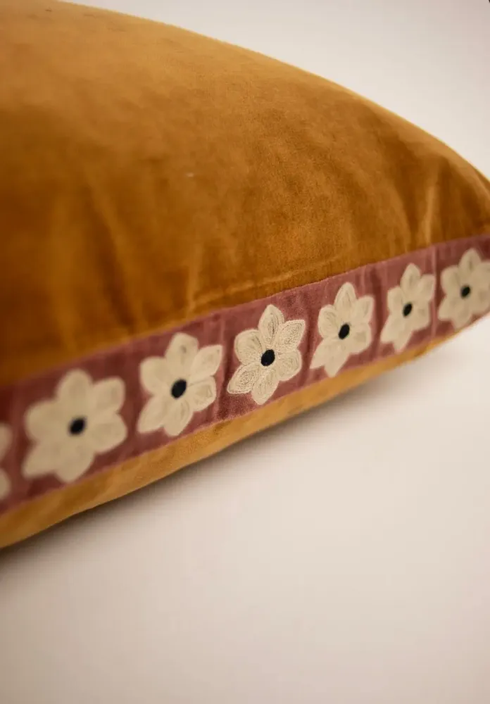 Fabric cushions - Daisy - OLSSON & JENSEN