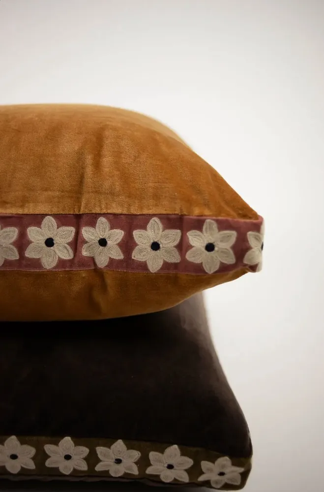 Fabric cushions - Daisy - OLSSON & JENSEN