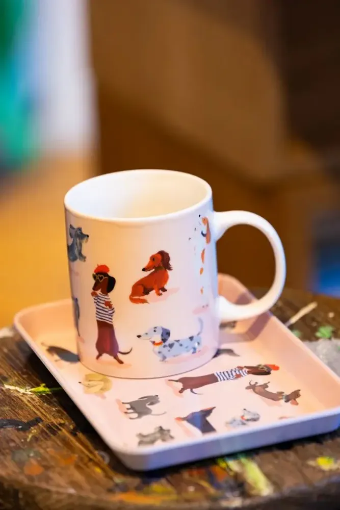 Accessoires thé et café - MUGS en céramique illustrés avec leur boite cadeau et dorure - CARTESDART