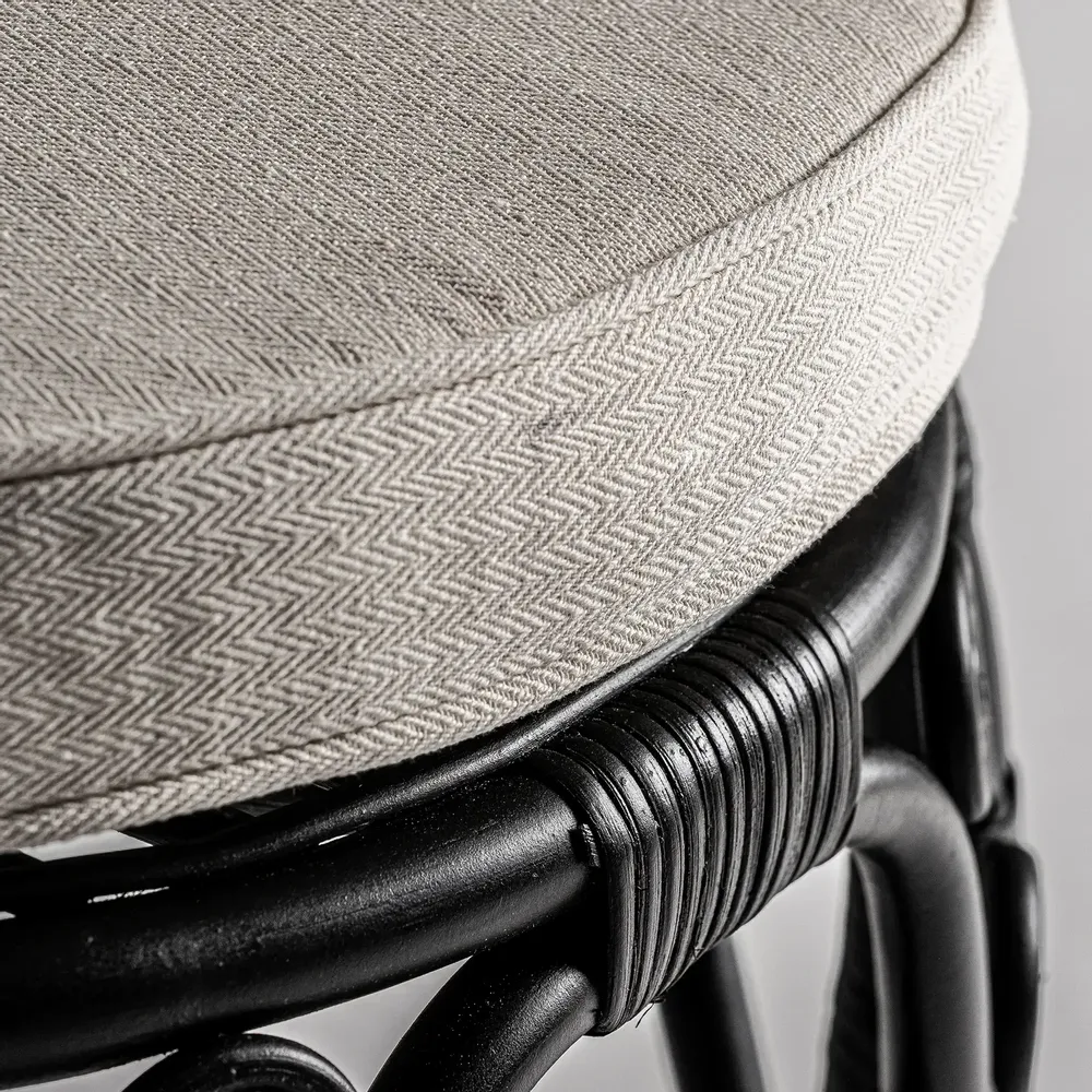 Fauteuils - Fauteuil en rotin couleur noir cassé en 75x60x113 cm - VICAL