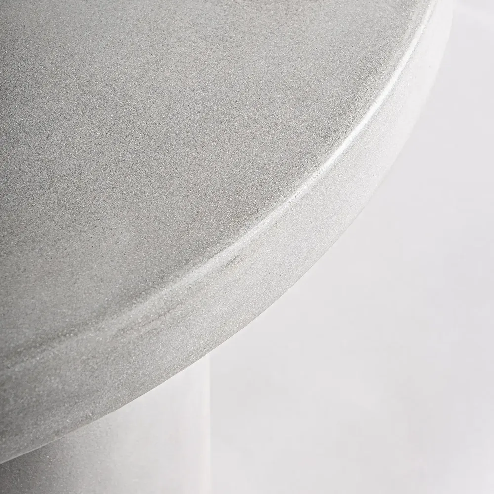 Tables basses - Table basse en grès gris cassé de 85x85x35 cm - VICAL