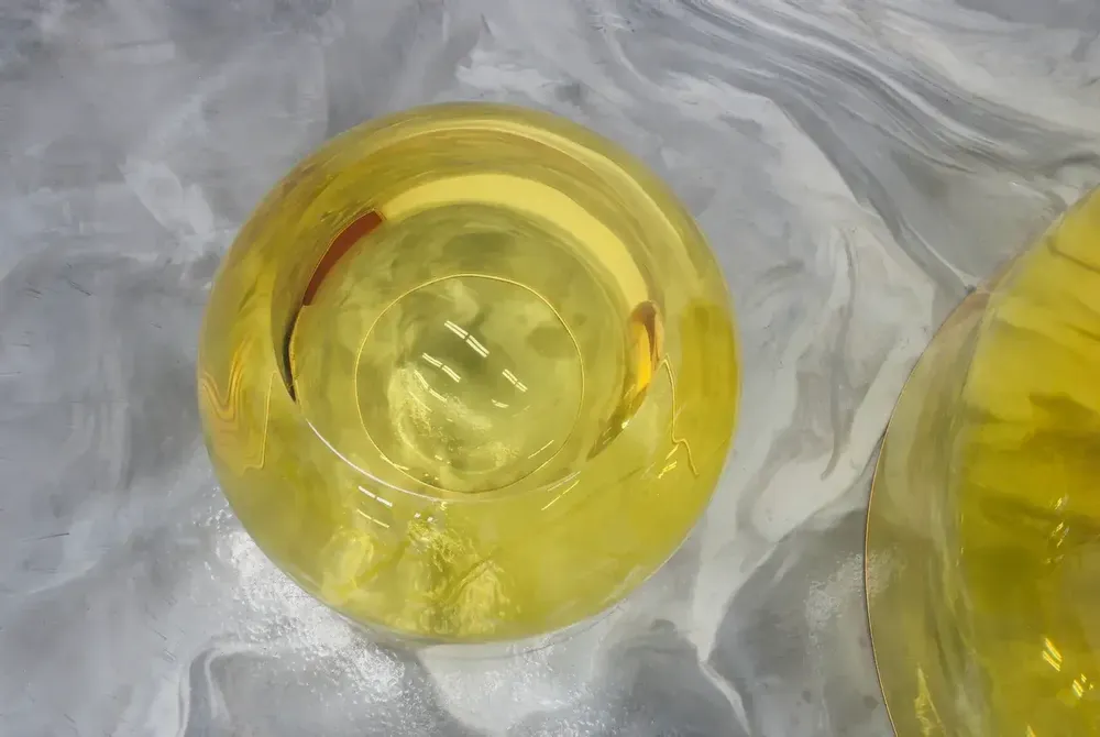 Autres tables  - Petite goutte de rosée en jaune topaze par Ian Cochran - TULESTE FACTORY