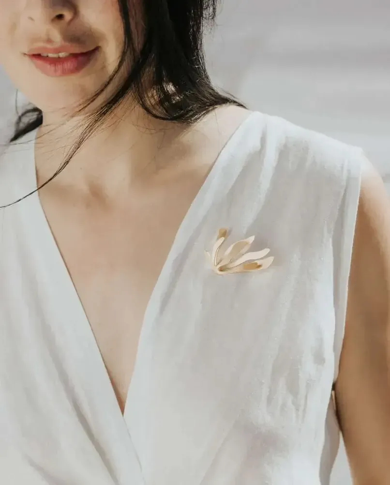 Jewelry - GOLDEN BROOCH EXOTICA - JOIDART