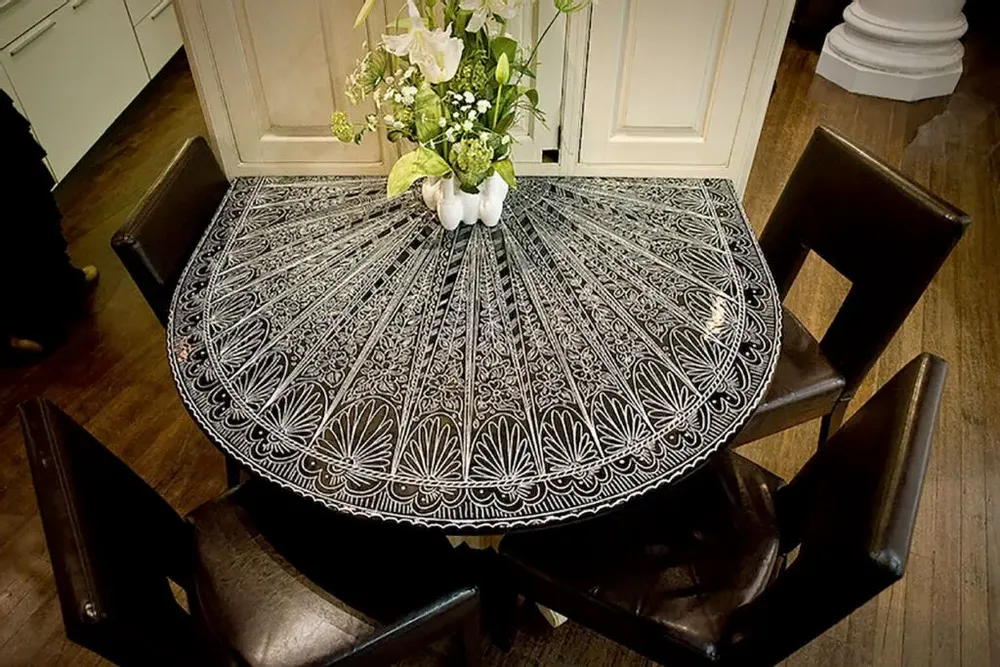 Tables Salle à Manger - Table en pierre volcanique - CERAMICARTE DERUTA