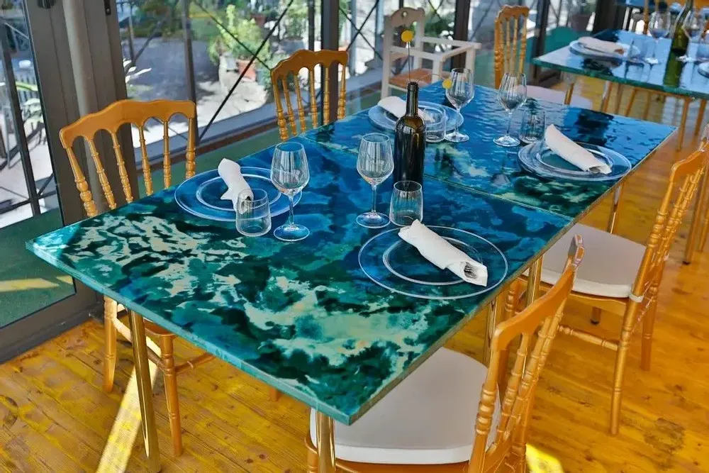 Tables Salle à Manger - Table en pierre volcanique - CERAMICARTE DERUTA