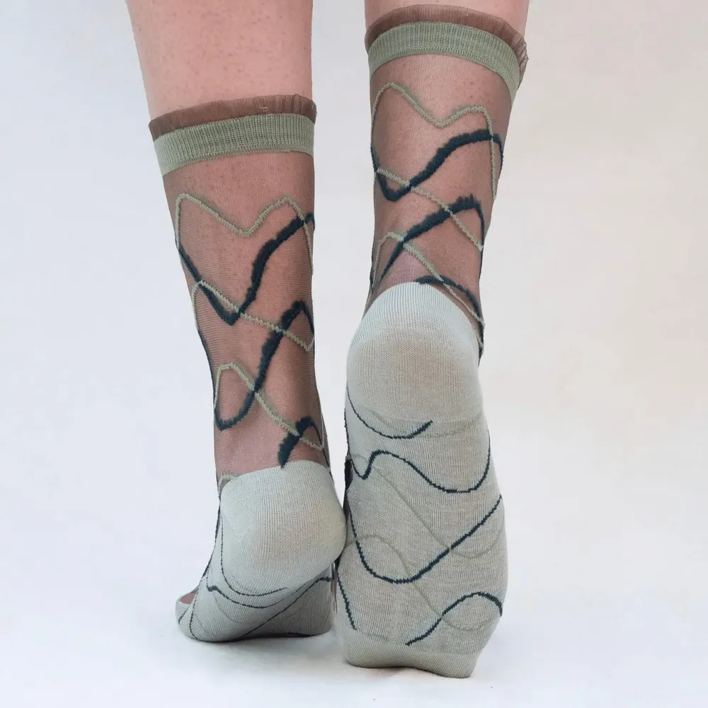 Cadeaux - Riflessi Sauge 36-38 : chaussettes transparentes à courbes - ATELIER ST EUSTACHE