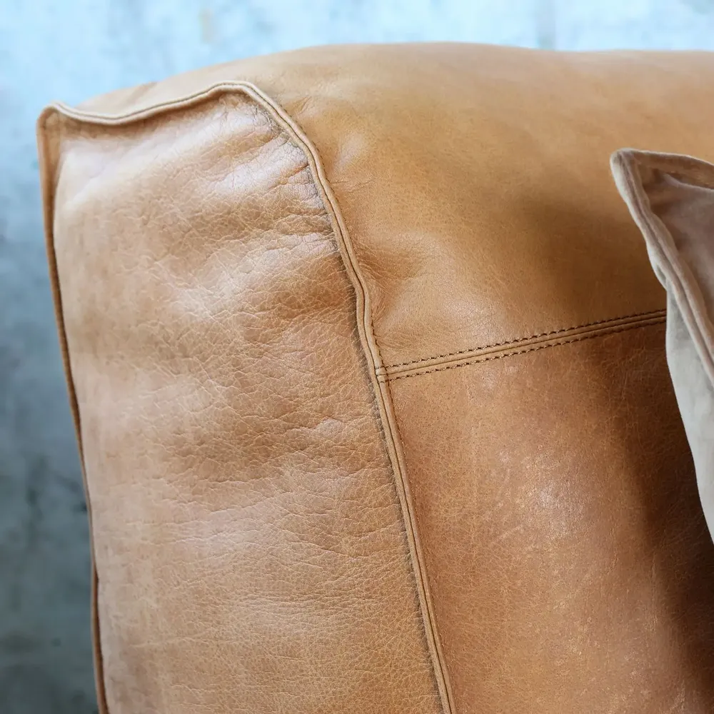 Chairs - Lounge chair in leather - CHIC ANTIQUE A/S