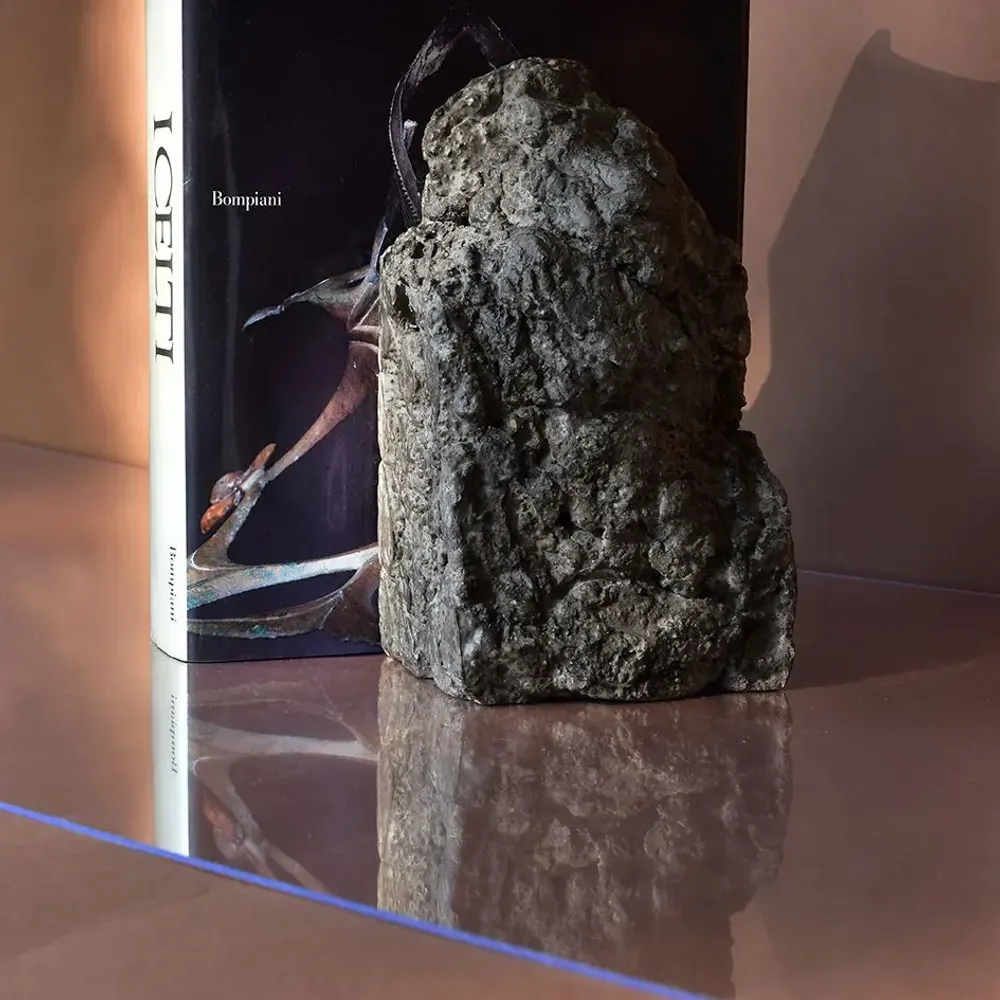 Sculptures, statuettes and miniatures - Catharsis Bookends – Set of Two Stone Sculptures, Ash Black - COKI