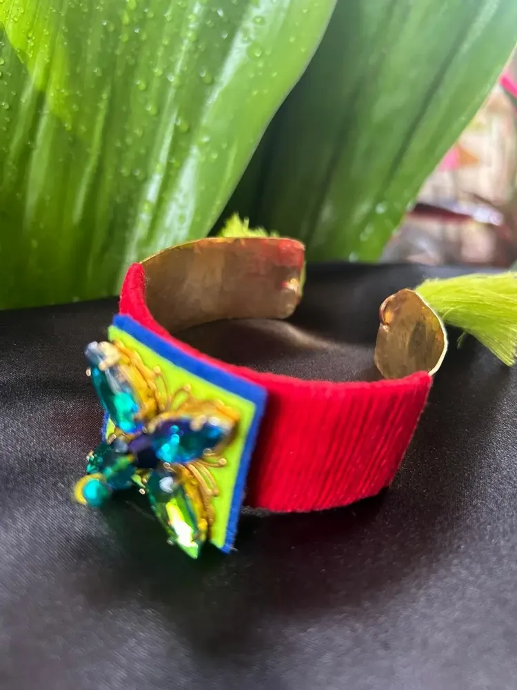 Bracelets - Manchette cuivre martelé brodé - FIL MAIN