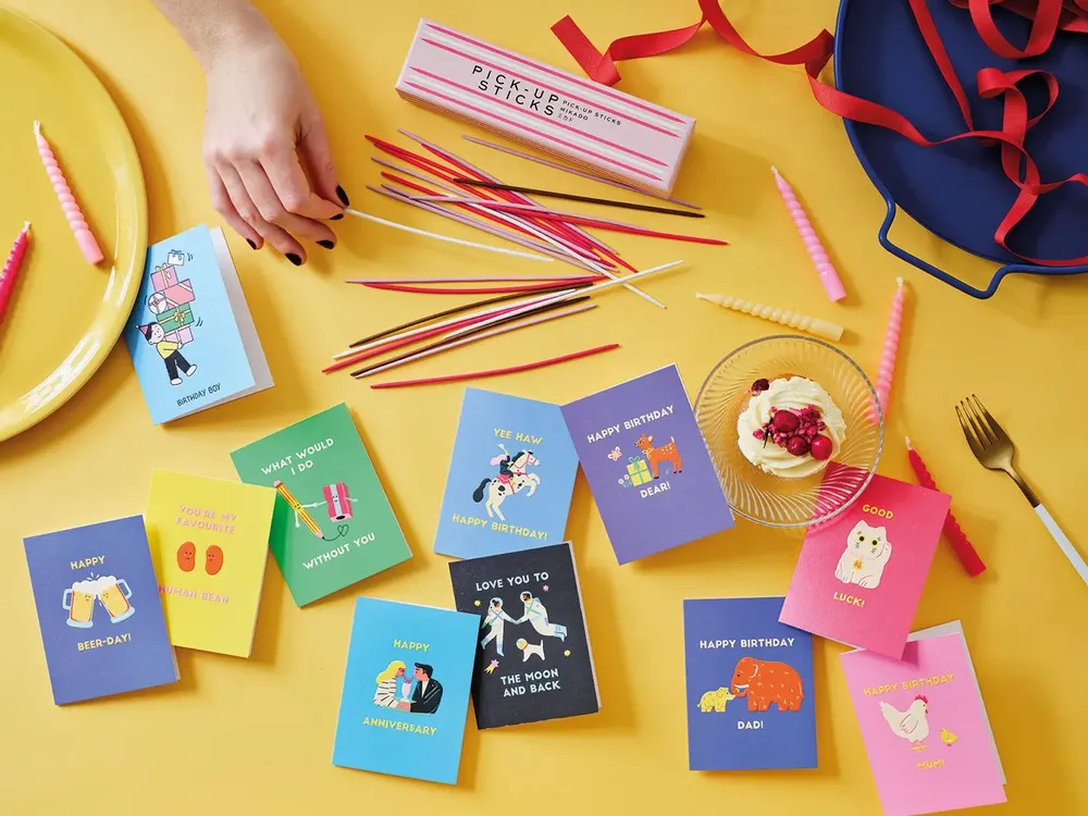 Card shop - LAGOM DESIGN Cards made in UK & Gift Wrap - KLANGUNDKLEID.DE GMBH