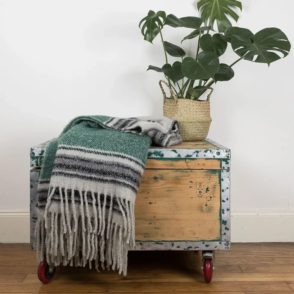 Throw blankets - TAO green wool blanket - MONSIEUR CHARLI