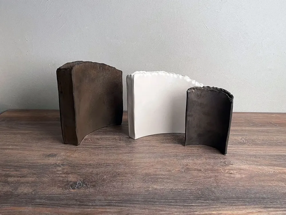 Poterie - VIRGOLA VASE - ALESSIO MORAS POTTERY