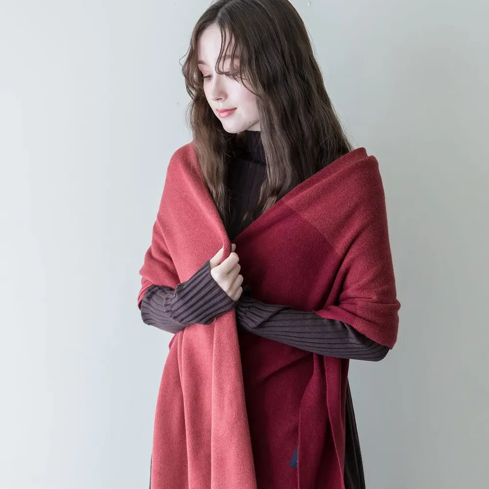 Foulards et écharpes - Plaid en soie -gradation- - KOHARU