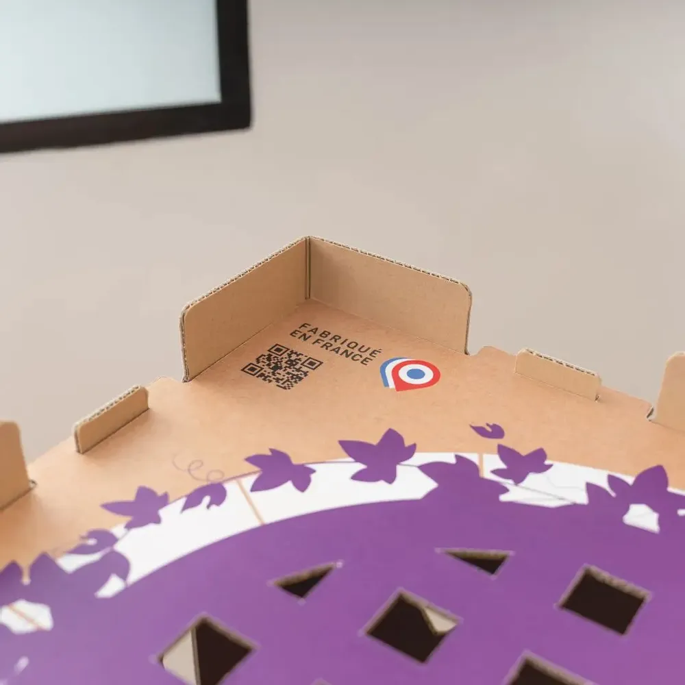 Design objects - Foldable cardboard playhouse made in France – DONJON / CACHE TOI - CACHETOI