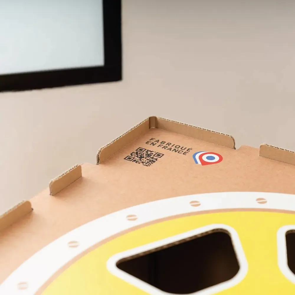Design objects - Foldable cardboard playhouse made in France - MOON / CACHE TOI - CACHETOI