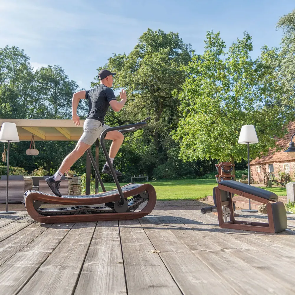 Gym and fitness equipment for hospitalities & contracts - Sprintbok - Non-motorized treadmill - WATERROWER | NOHRD