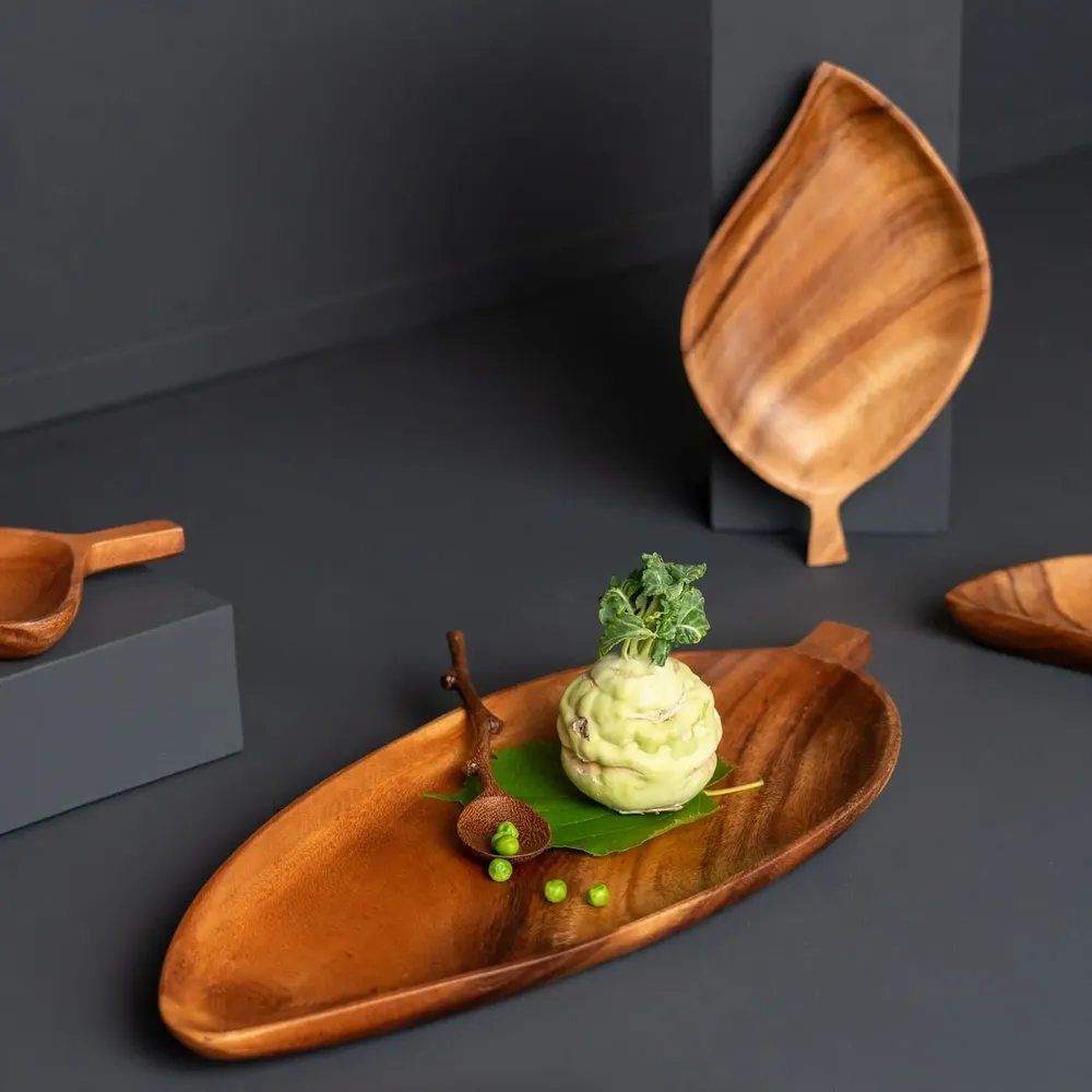 Plats et saladiers - Assiettes Laurel en bois d'acacia - KINTA