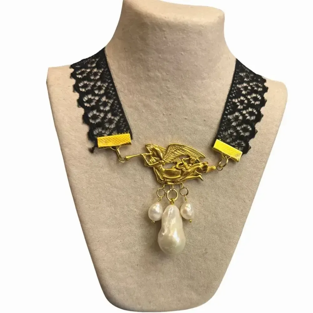 Bijoux - Choker Angel Barocco - dentelle noire - FASCINATO