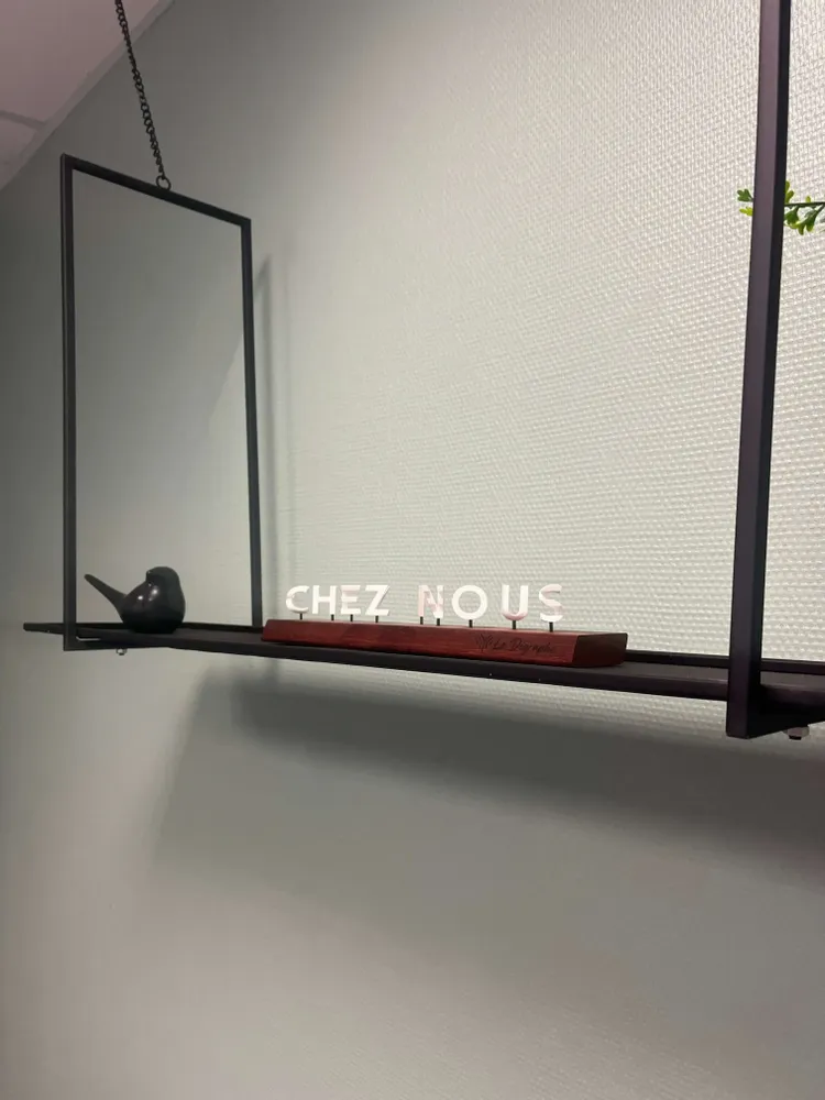 Sculptures, statuettes and miniatures - Digraphe Bienvenue - Chez nous - LE DIGRAPHE