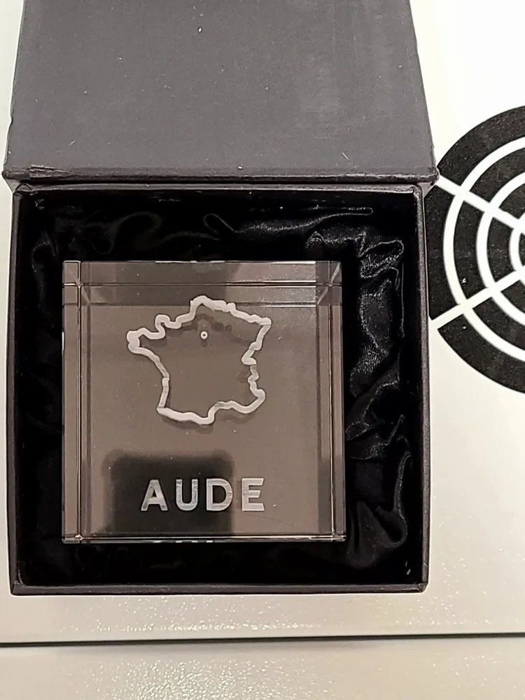 Customizable objects - Crystal Digraphe for Two Countries – 6, 8 or 10 cm - LE DIGRAPHE