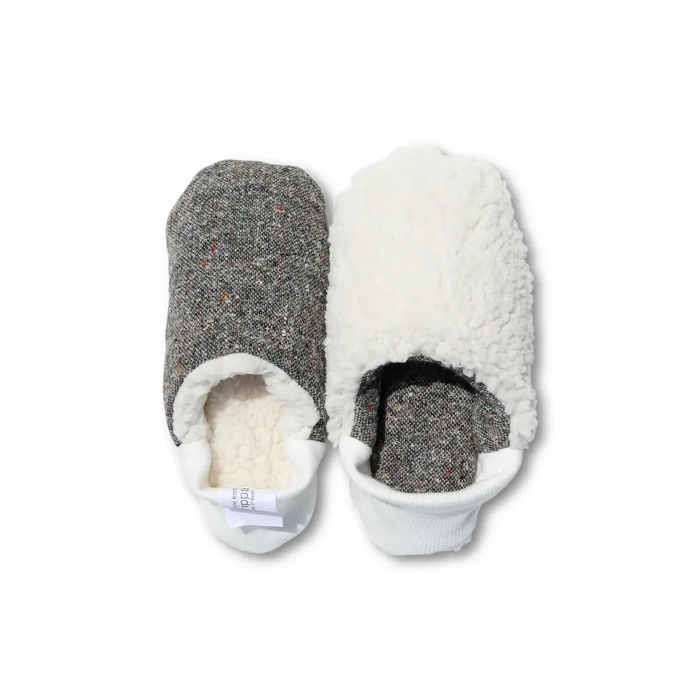 Chaussettes - JAPAN MADE Reversible room shoes / Hopping Nep Tweed × Sheep Boa - MERIPPA