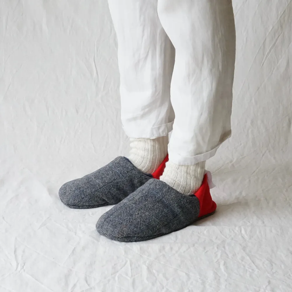 Chaussettes - JAPAN MADE Reversible room shoes / Herringbone Check Tweed × Micro Boa - MERIPPA