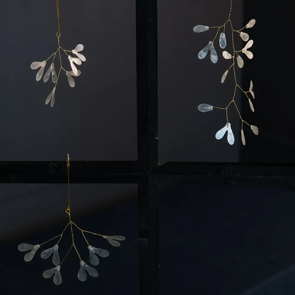 Other Christmas decorations - Mistletoe trims capiz - KINTA