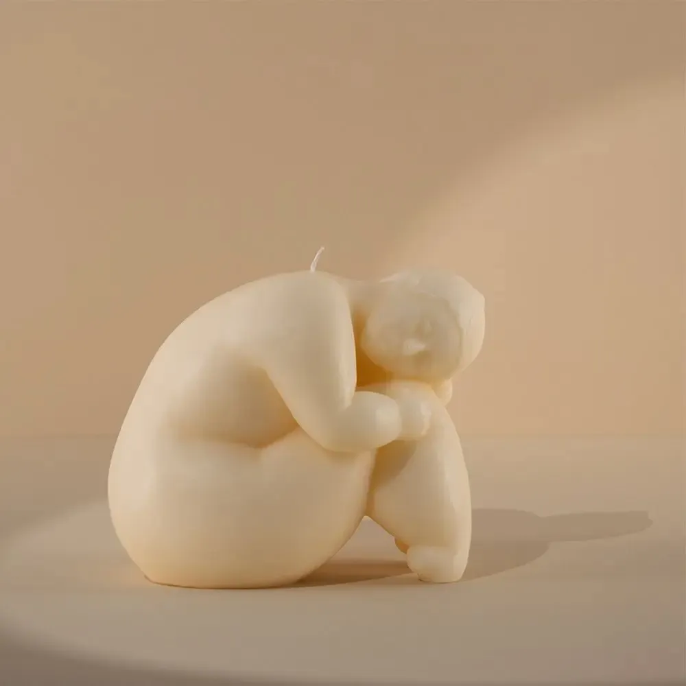 Candles - FANNY.- Candle, based on the work by Marie Saksik - ATELIER CIRE