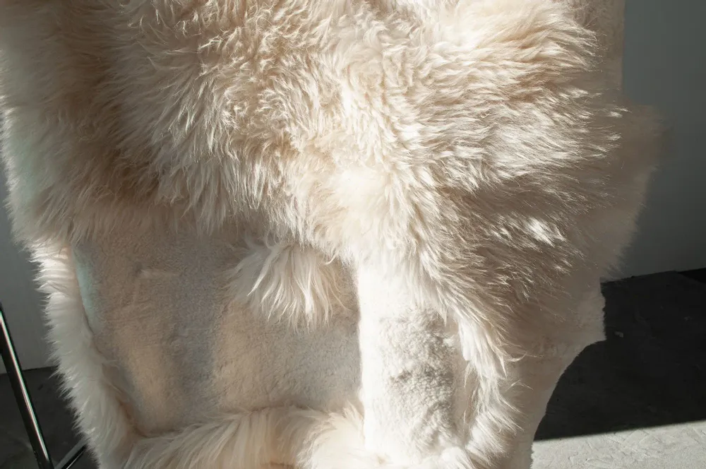 Design carpets - Natural Irregular Sheepskin Ivory Carpet - - MELLOW CONCEPT STORE